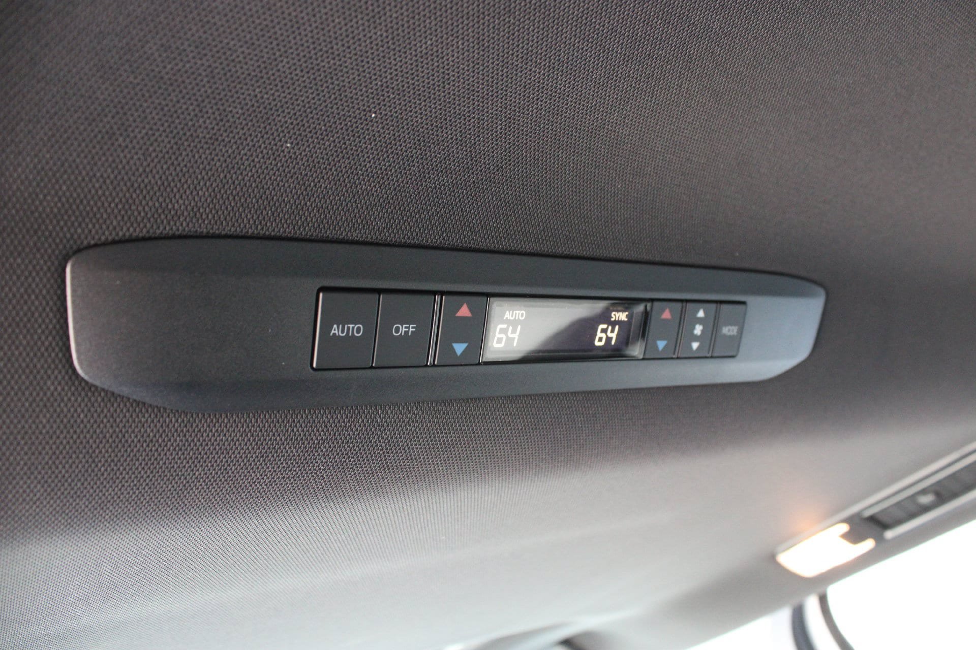 New 2026 Toyota Sienna XSE FWD image 28