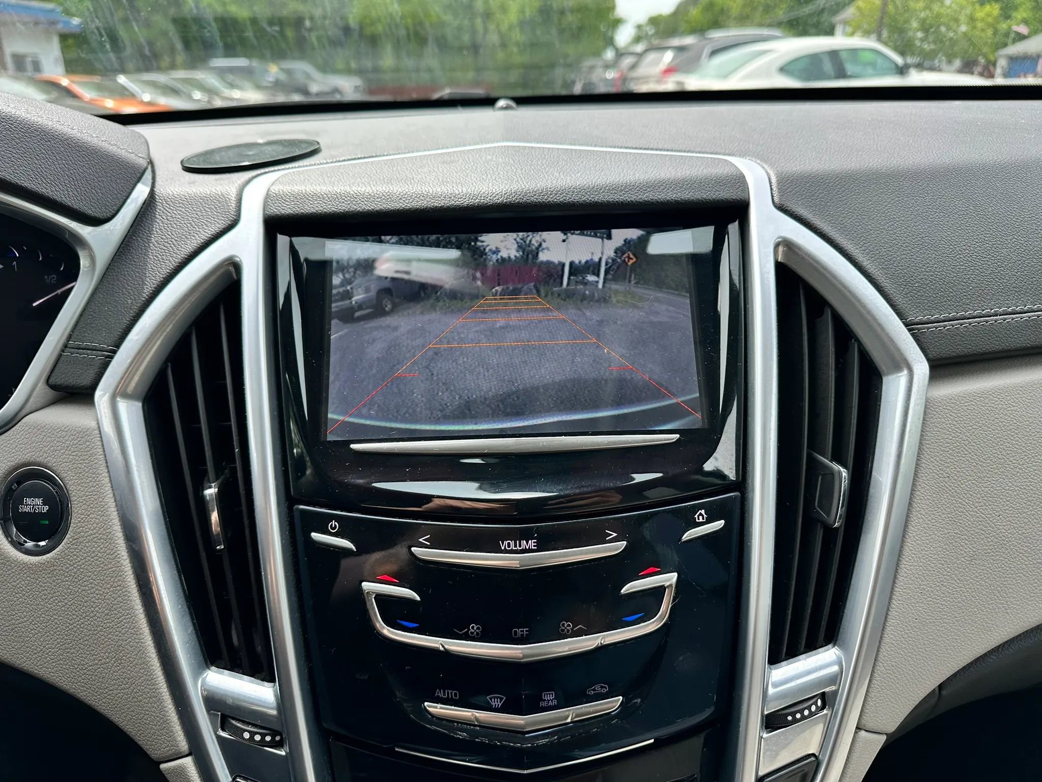 Used 2013 Cadillac SRX Luxury w/ Driver Awareness Package AWD/4WD image 18
