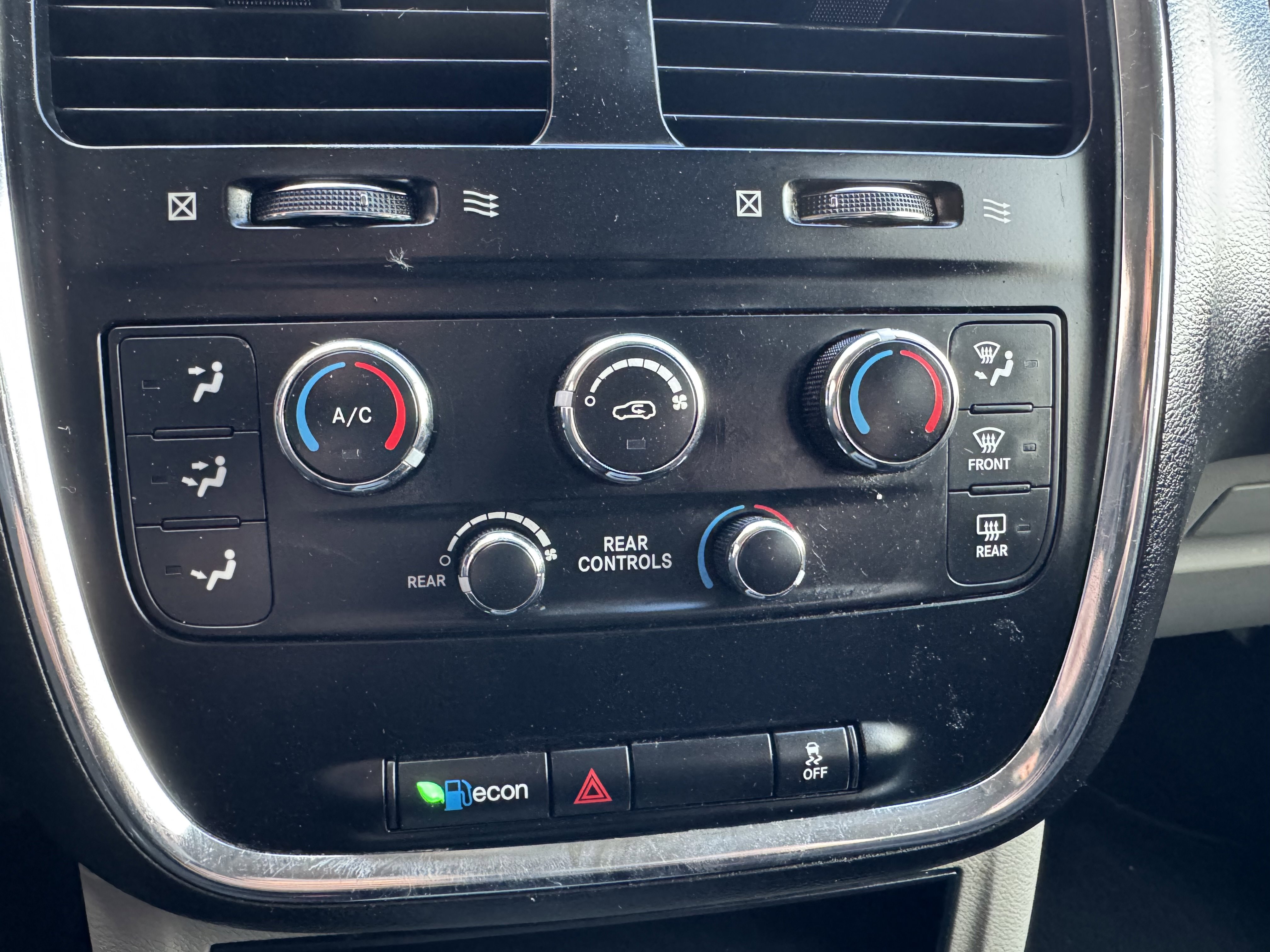 Used 2014 Dodge Grand Caravan SE w/ Quick Order Package 29E SE image 15