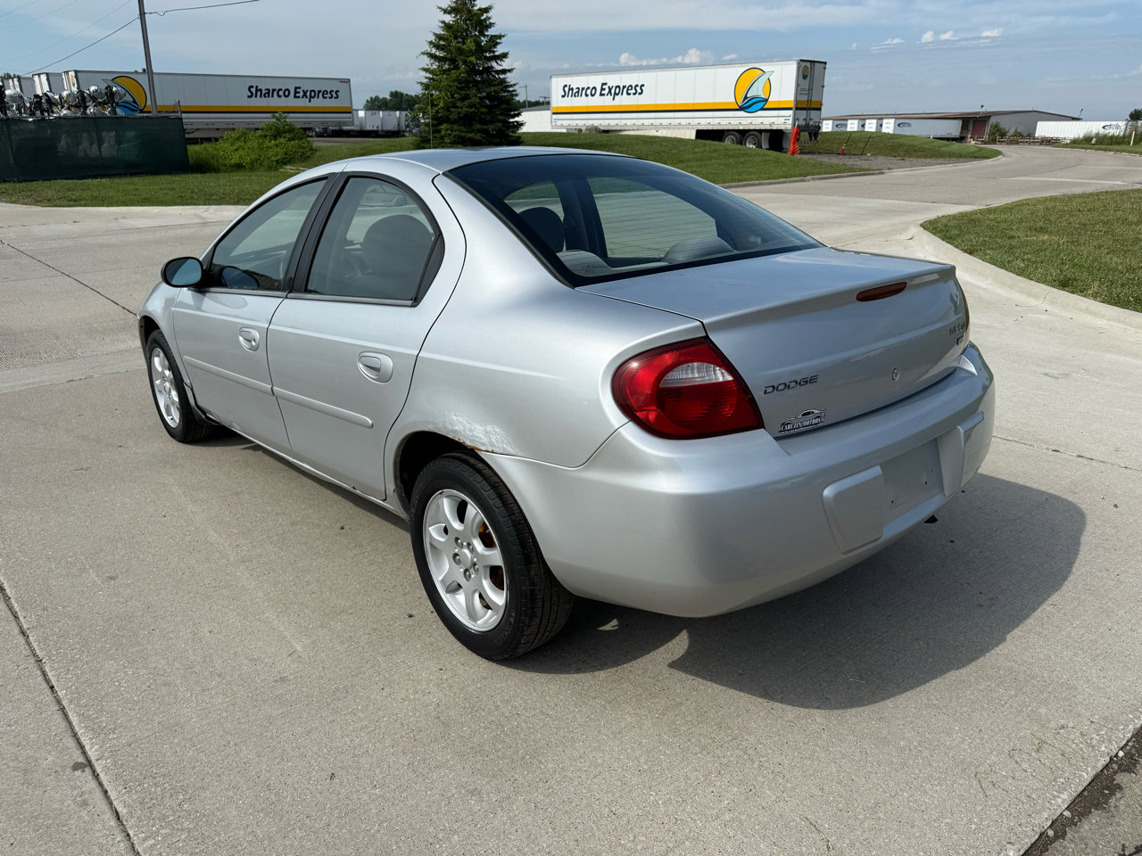 Used 2005 Dodge Neon SXT image 5