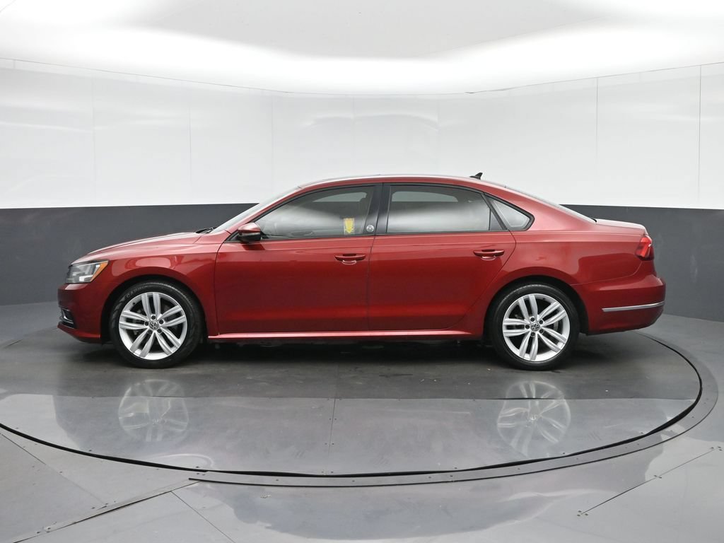 Used 2019 Volkswagen Passat 2.0T Wolfsburg w/ Wheels & Sunroof Package FWD image 4