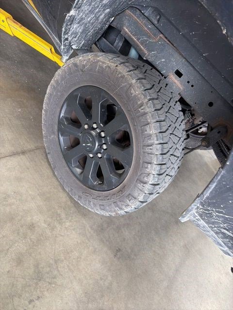 Used 2020 RAM 2500 Big Horn w/ Night Edition AWD/4WD image 5