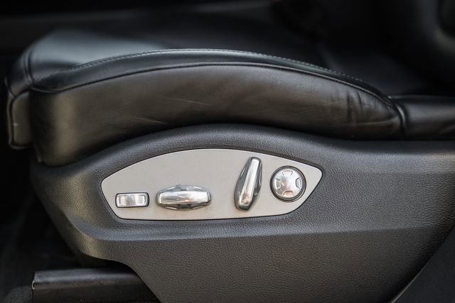 Used 2016 Porsche Cayenne image 36