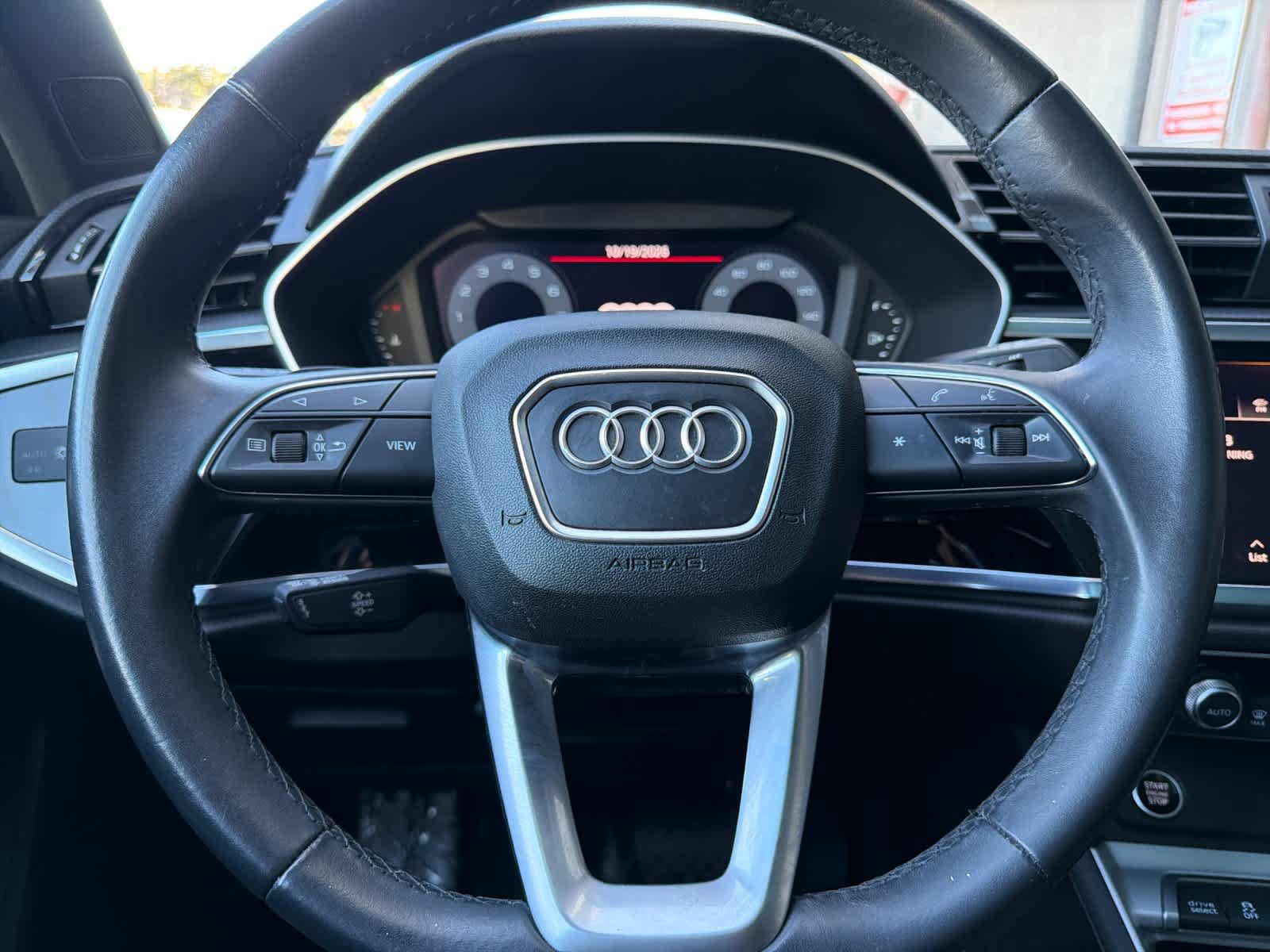 Used 2023 Audi Q3 2.0T Premium w/ Convenience Package AWD/4WD image 23