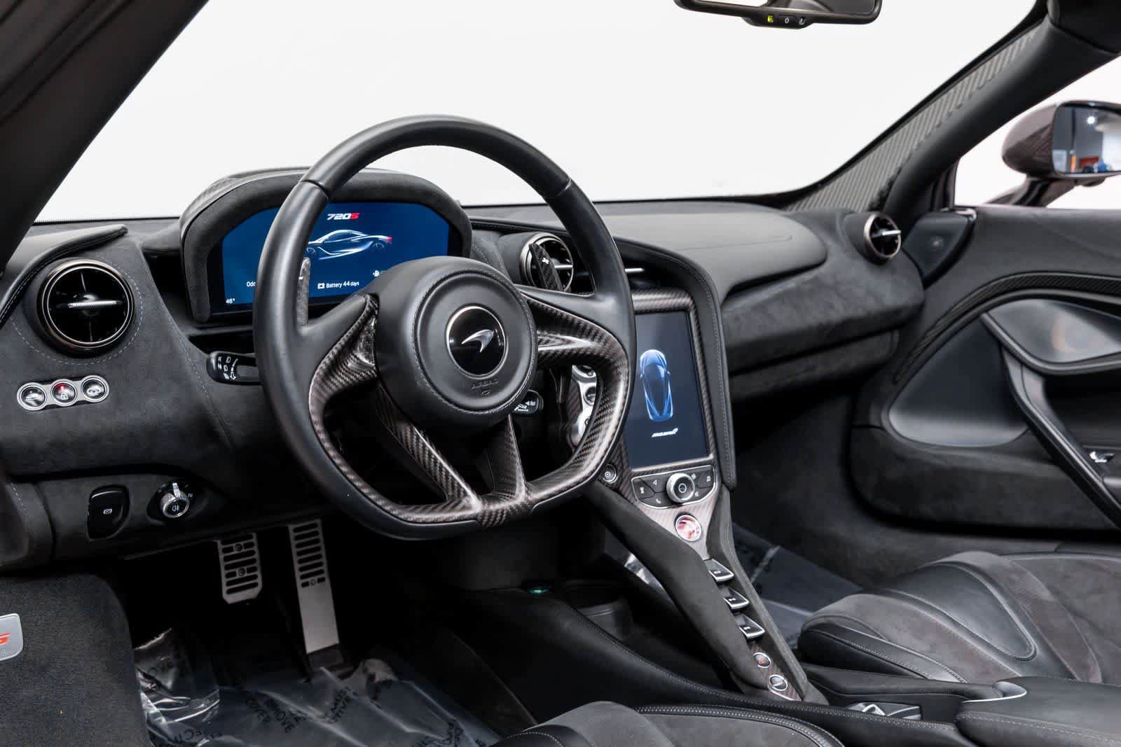 Used 2023 McLaren 720S Spider RWD image 2