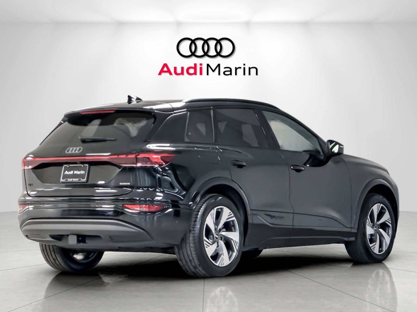 Used 2025 Audi Q6 e-tron Premium Plus AWD/4WD image 5