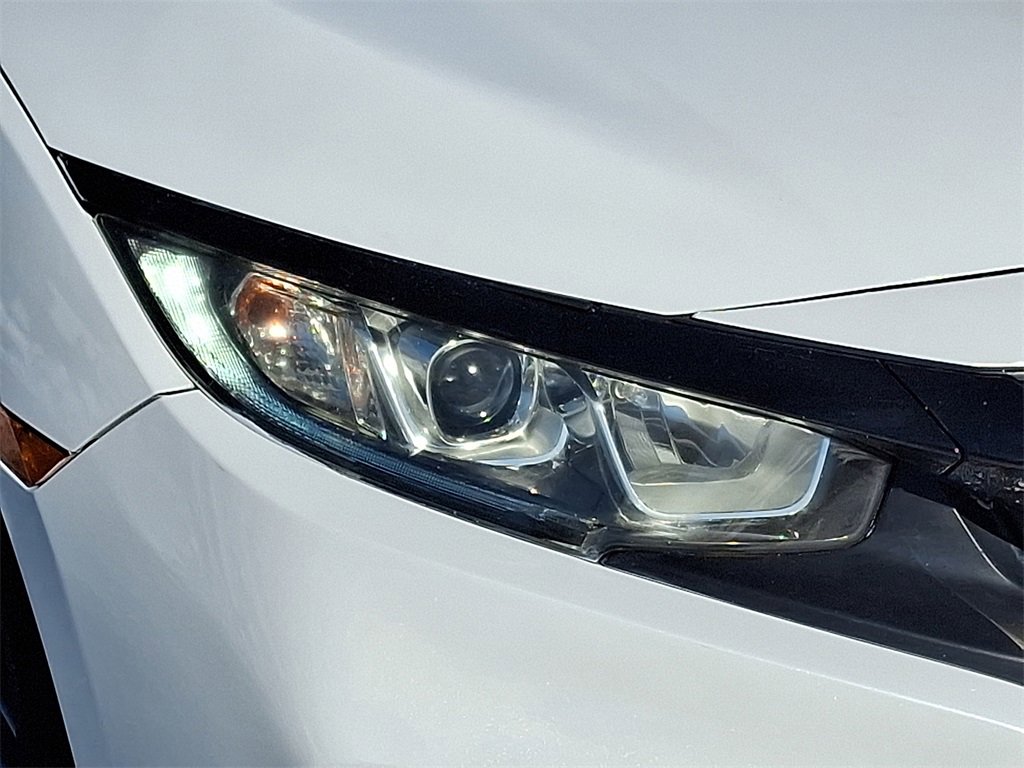 Used 2020 Honda Civic EX image 9