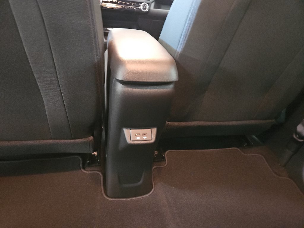 New 2027 Chevrolet Bolt LT w/ Comfort Package FWD image 16