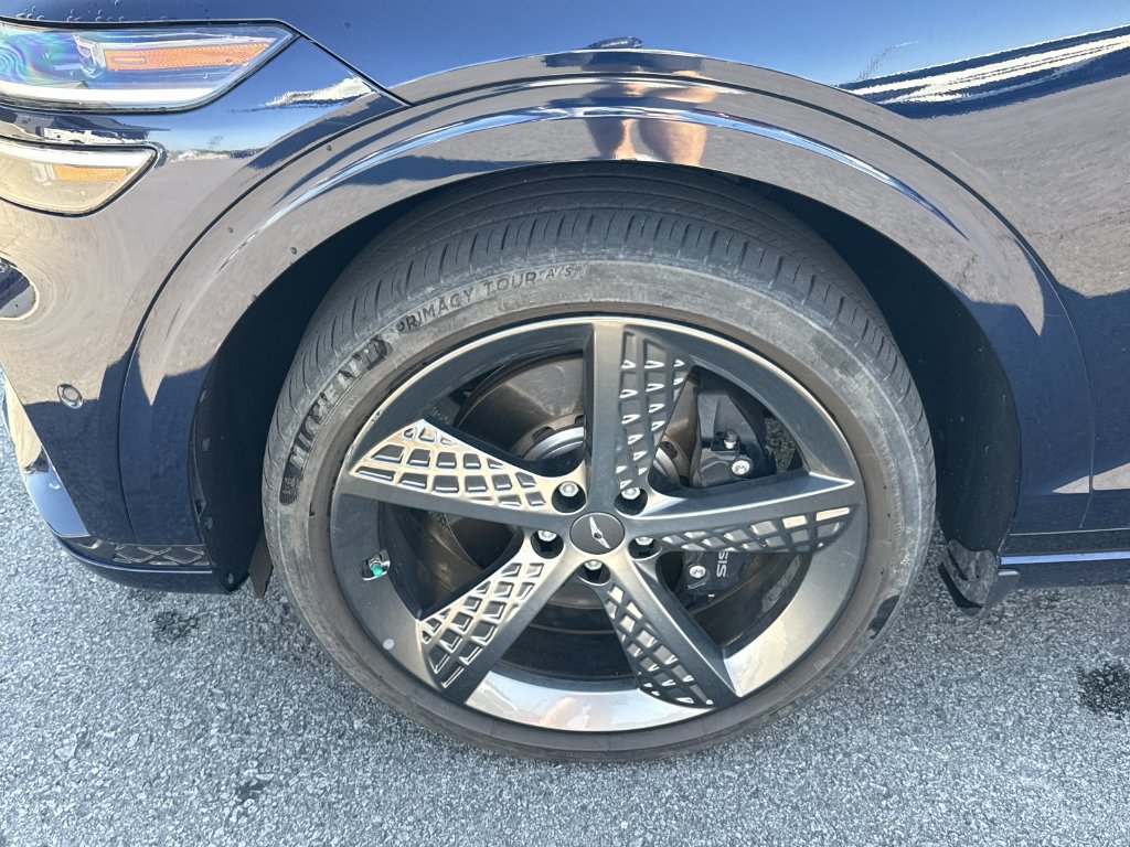 Used 2022 Genesis GV70 3.5T Sport w/ Sport Prestige Package AWD/4WD image 22