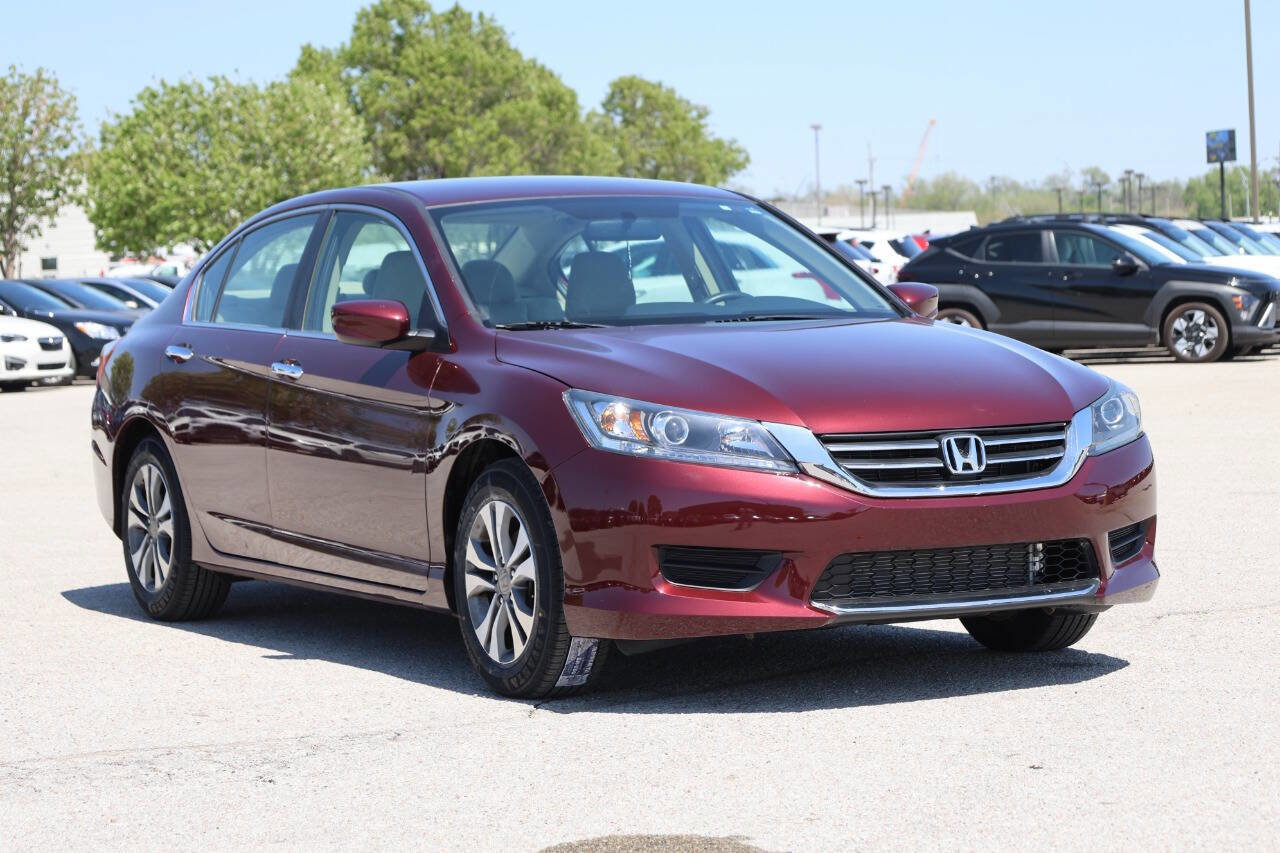 Used 2015 Honda Accord LX image 4