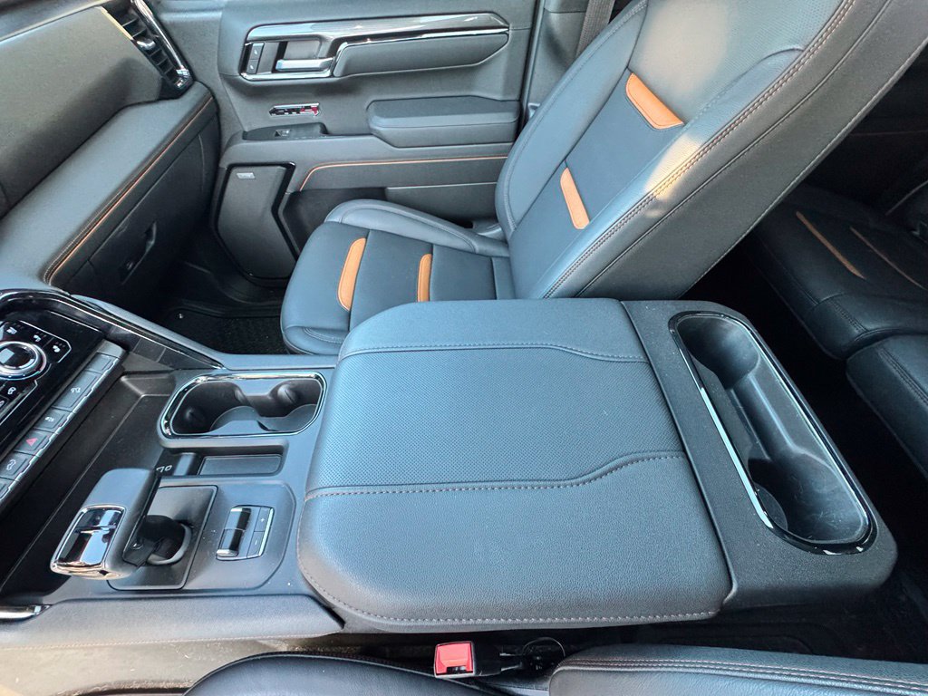 Used 2026 GMC Sierra 1500 AT4 w/ AT4 Premium Package AWD/4WD image 27