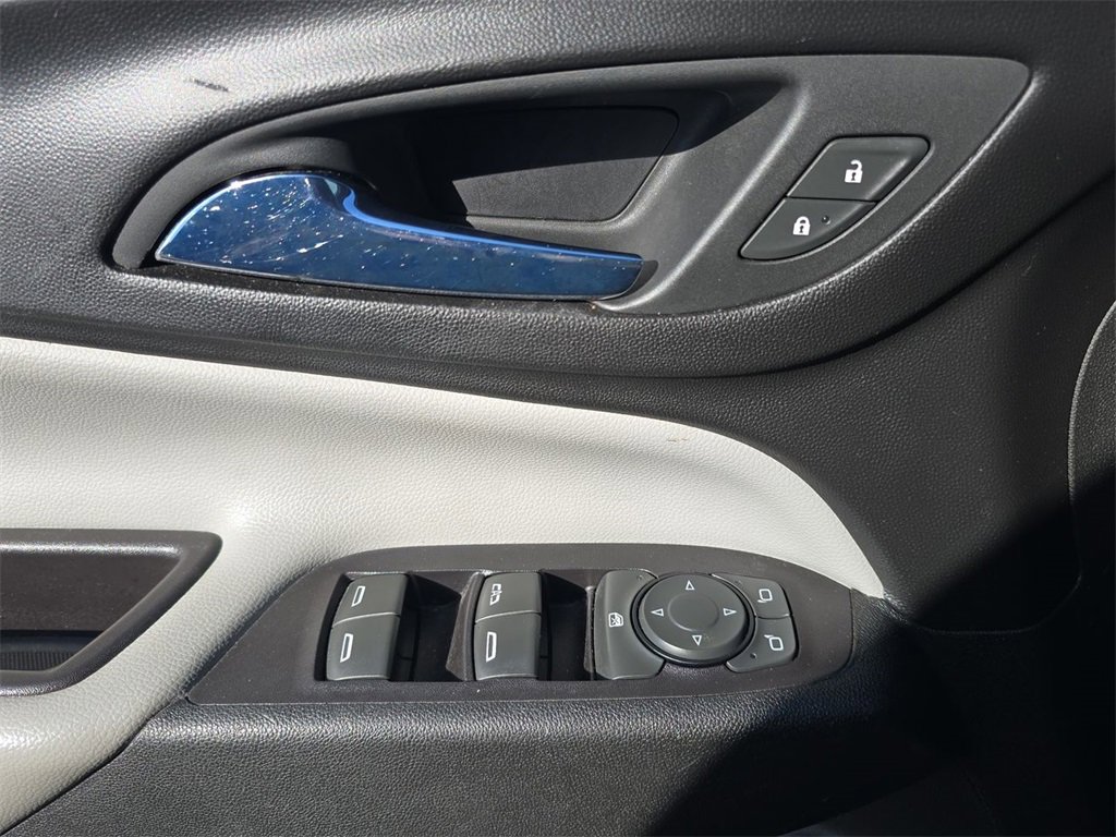 Certified 2020 Chevrolet Equinox LS w/ LS Convenience Package image 24