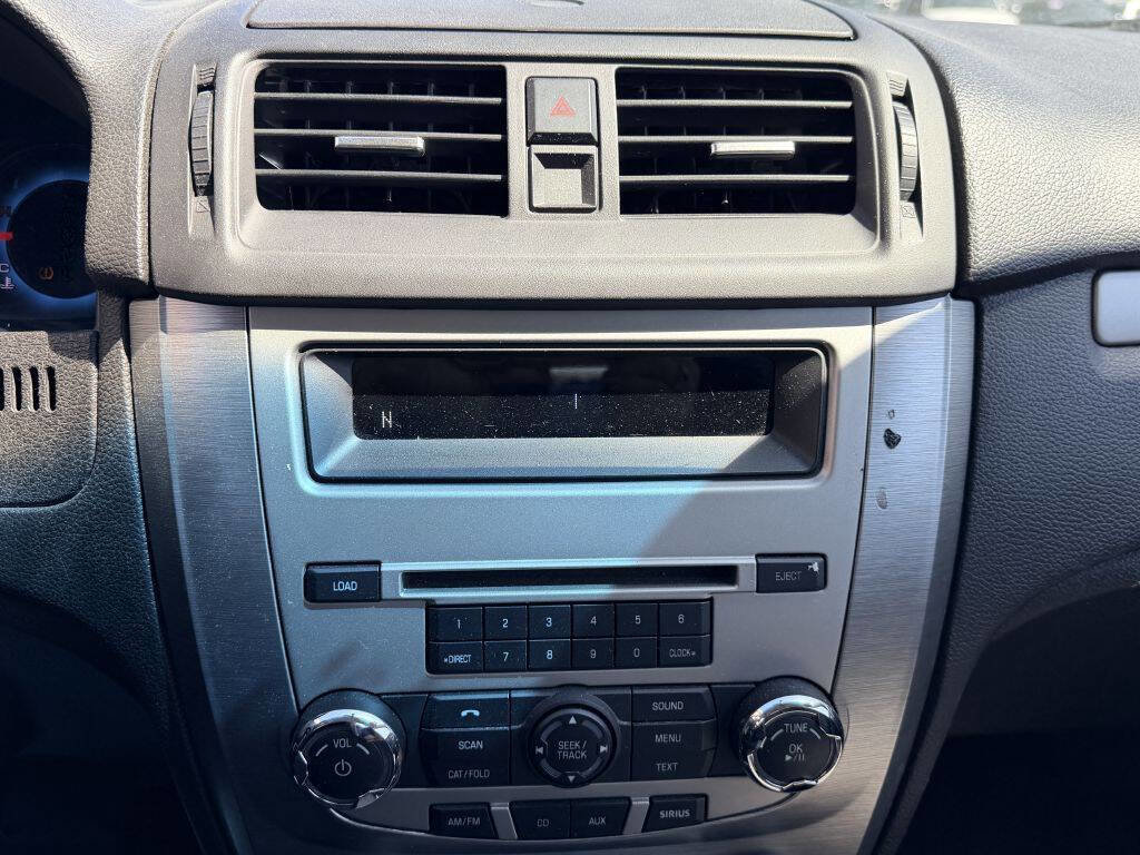 Used 2011 Ford Fusion SE w/ 202A Rapid Spec Order Code FWD image 15