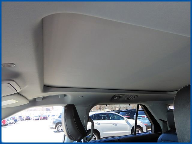 Used 2021 Ford Explorer Limited w/ Hybrid Equipment Group 310A image 14