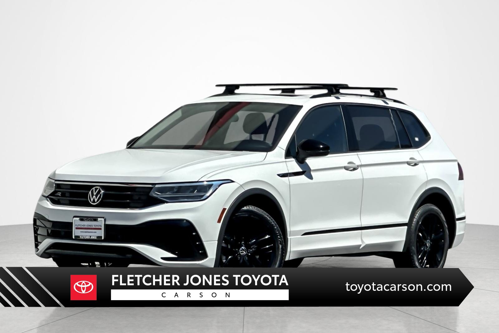 Used 2022 Volkswagen Tiguan SE R-Line image 1