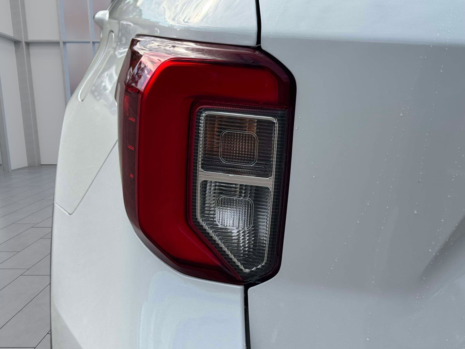 Certified 2022 Ford Explorer ST w/ ST Street Pack image 9