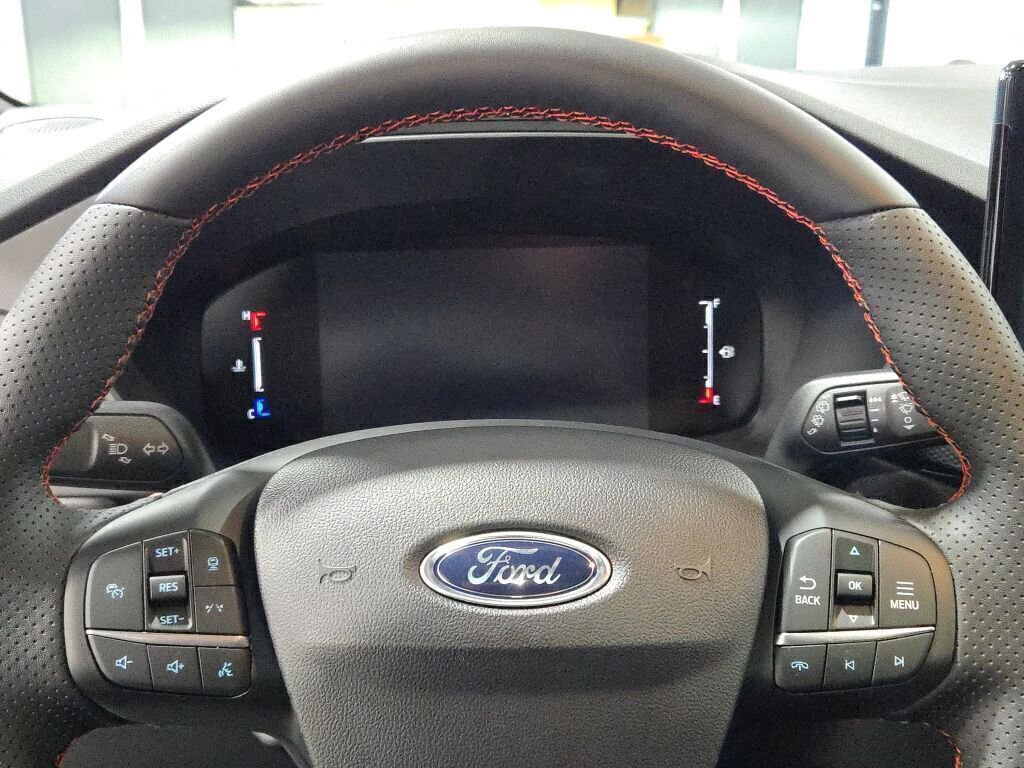 New 2025 Ford Escape ST-Line w/ Tech Pack #1 image 30