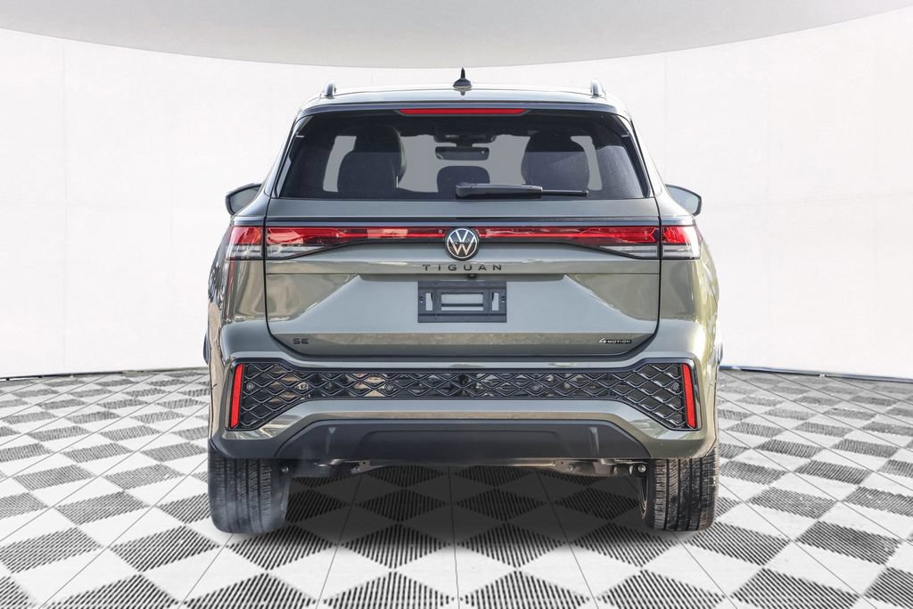 New 2026 Volkswagen Tiguan SE R-Line AWD/4WD image 16
