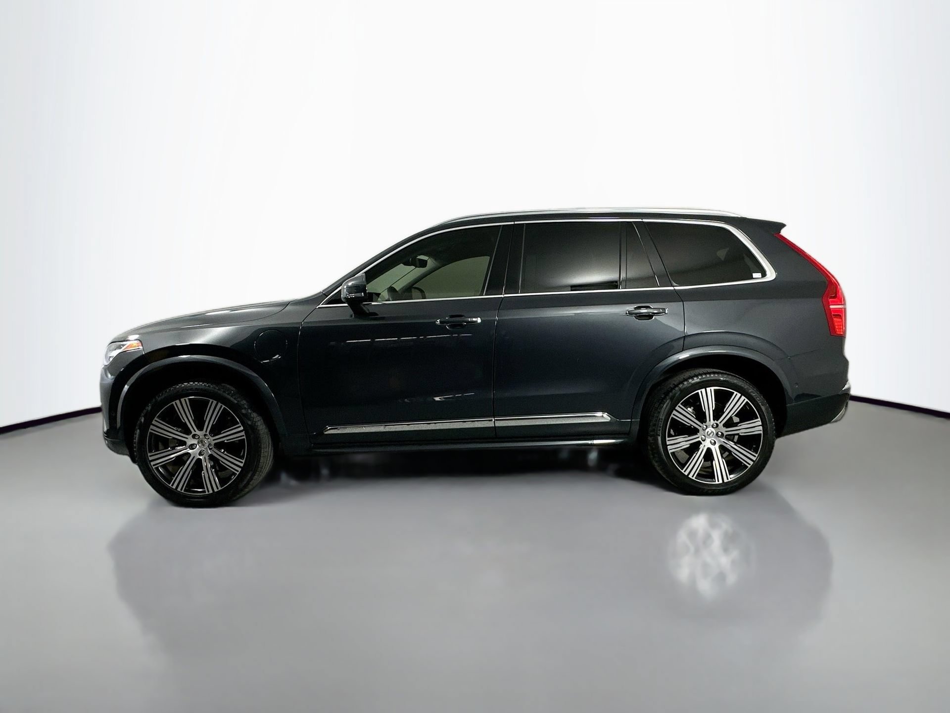 Used 2021 Volvo XC90 T8 Inscription Expression AWD/4WD image 9