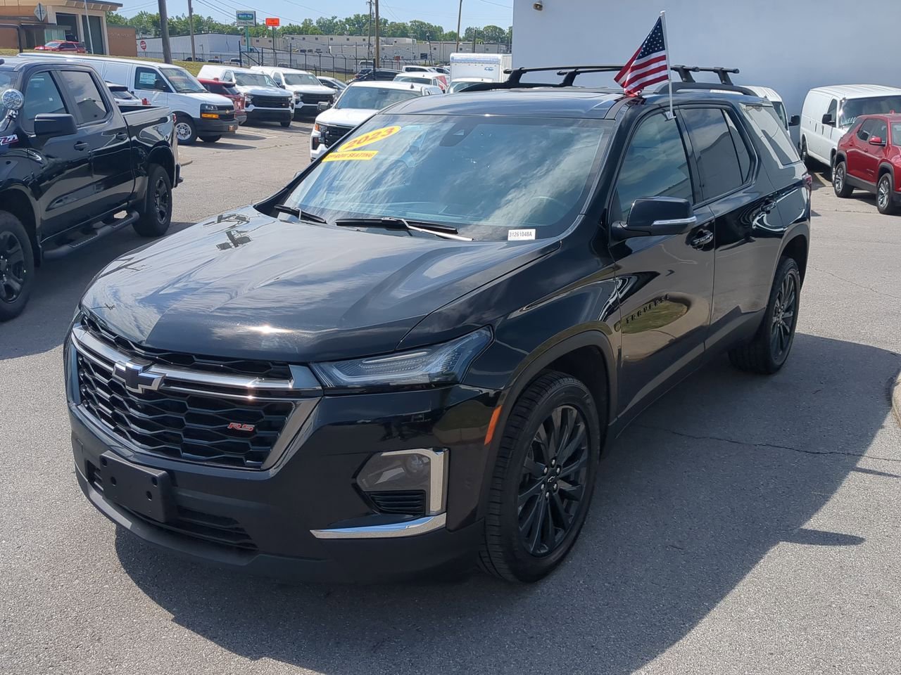Used 2023 Chevrolet Traverse RS w/ LPO, Floor Liner Package AWD/4WD image 4