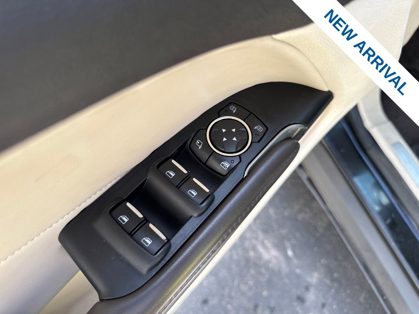 Used 2016 Lincoln MKC Reserve w/ Lincoln MKC Climate Package AWD/4WD image 18