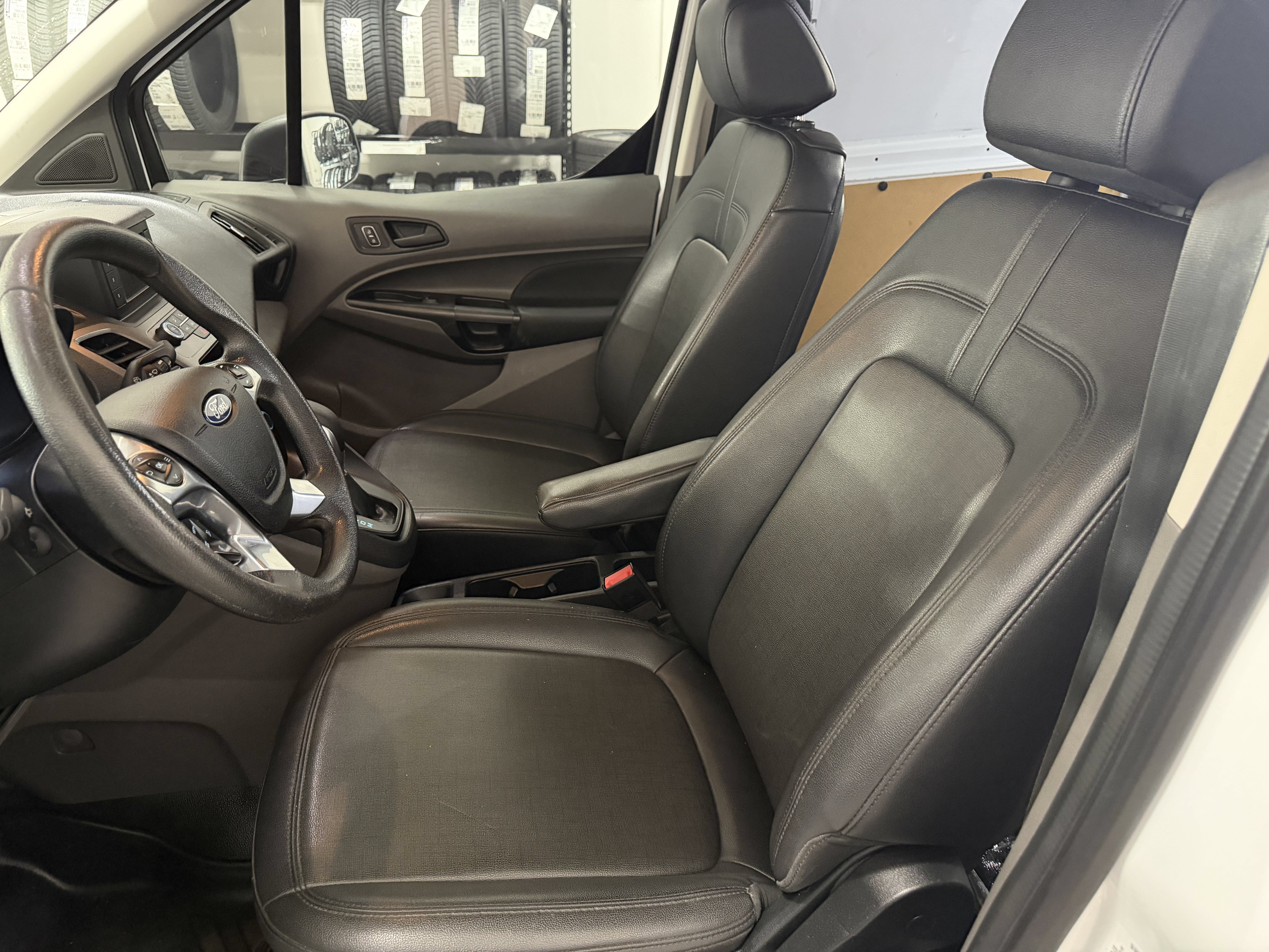 Used 2021 Ford Transit Connect XL FWD image 11