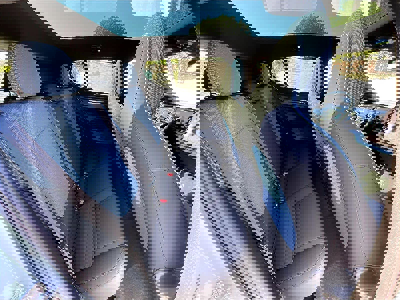 New 2026 Volvo EX30 Plus w/ Protection Package Premier image 27