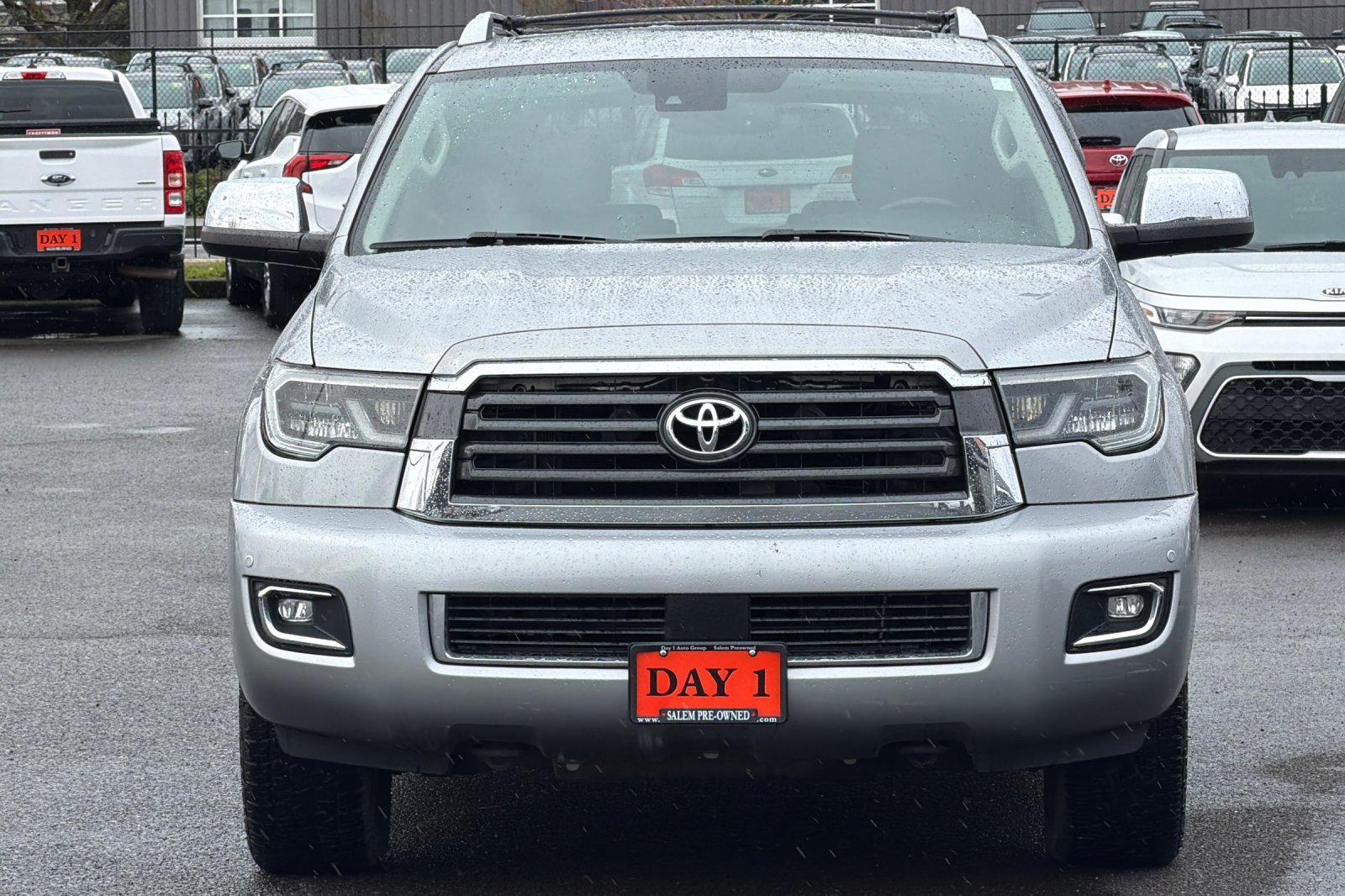 Used 2019 Toyota Sequoia Limited w/ Safety & Convenience Package AWD/4WD image 10
