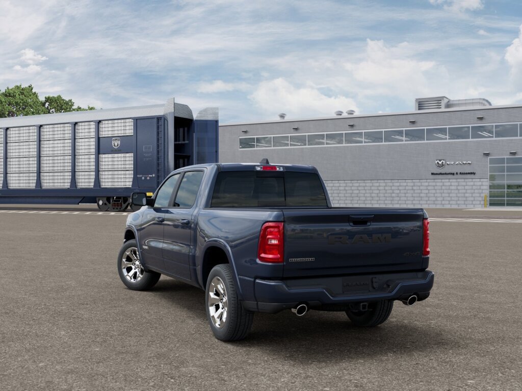 New 2026 RAM 1500 Big Horn AWD/4WD image 3