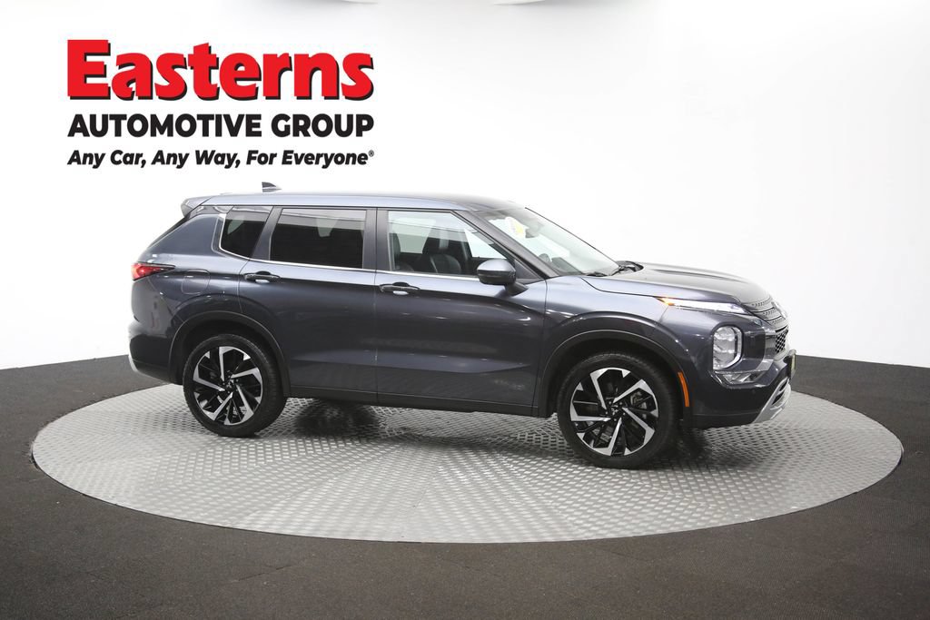 Used 2024 Mitsubishi Outlander SE AWD/4WD image 46