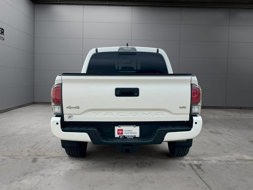 Certified 2022 Toyota Tacoma Limited AWD/4WD image 4