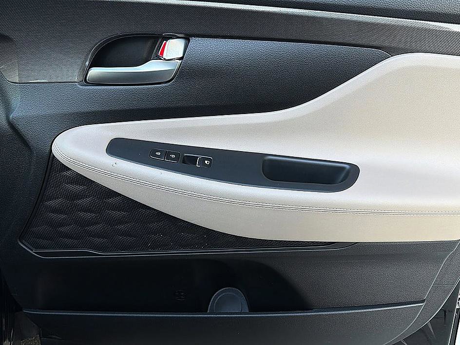 Certified 2023 Hyundai Santa Fe SE w/ Cargo Package image 21