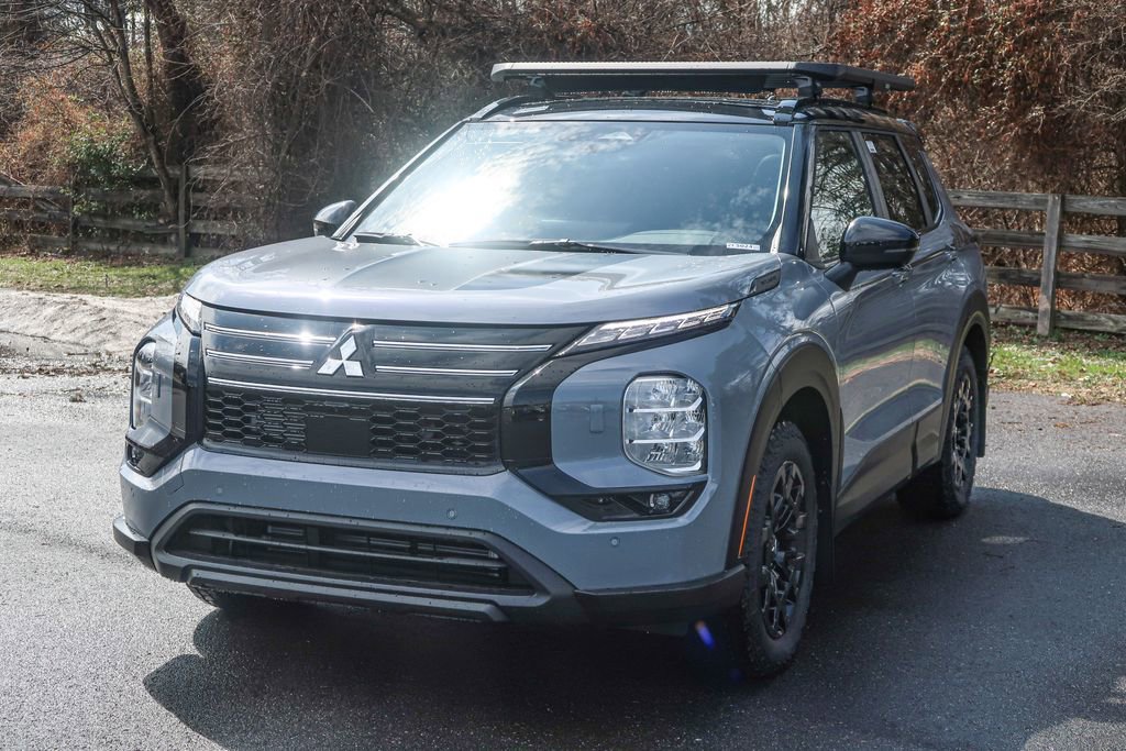 New 2026 Mitsubishi Outlander Trail Edition image 5