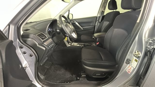 Used 2017 Subaru Forester 2.5i Premium AWD/4WD image 12