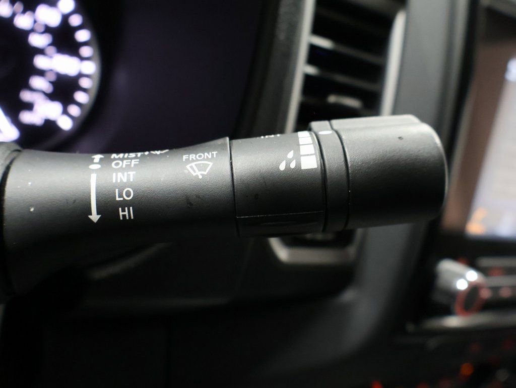 Used 2024 Nissan Frontier SV image 37