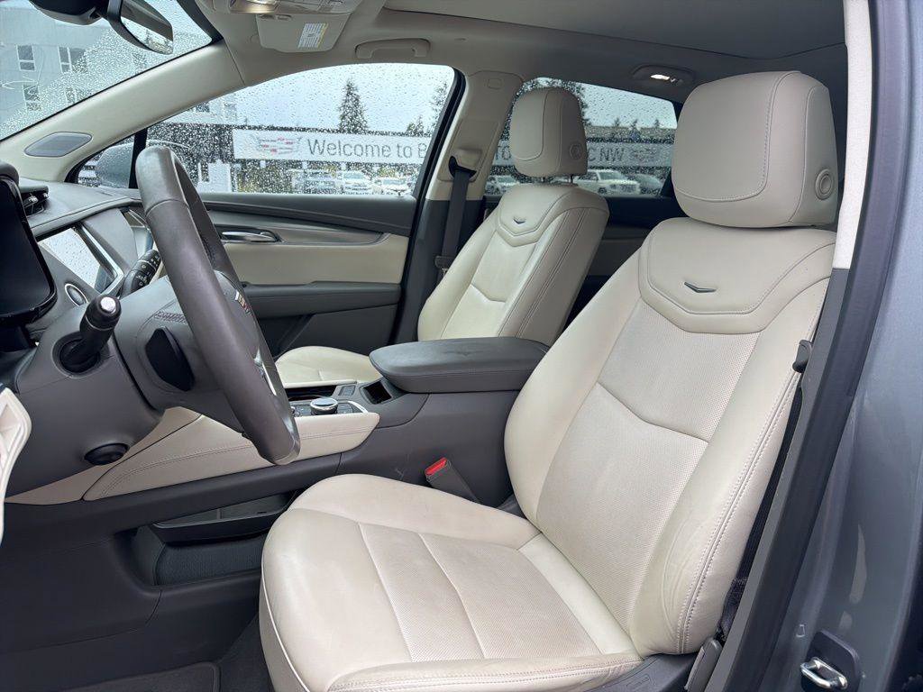 Certified 2023 Cadillac XT5 Premium Luxury image 16