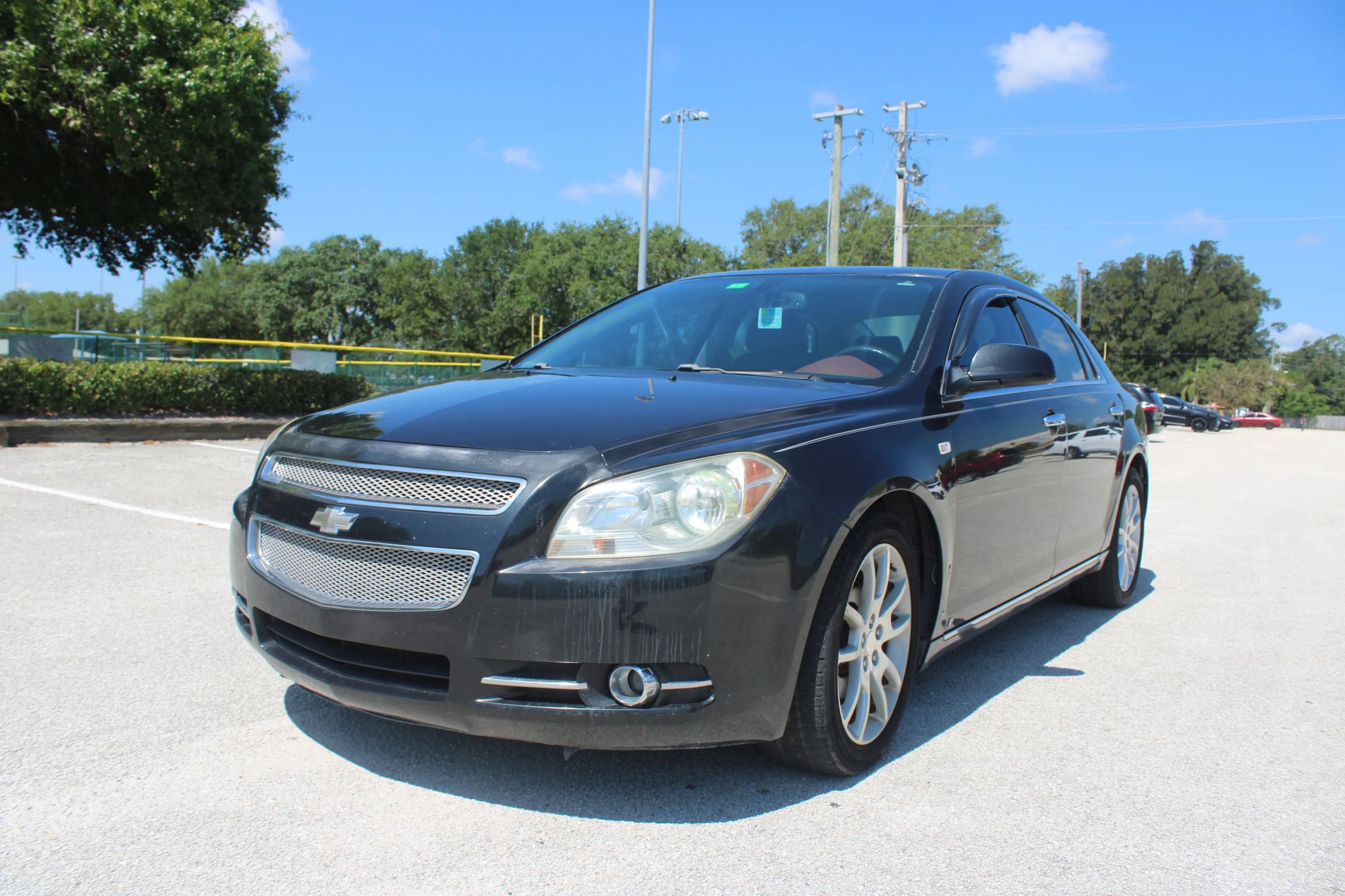 Used 2008 Chevrolet Malibu LTZ FWD image 3