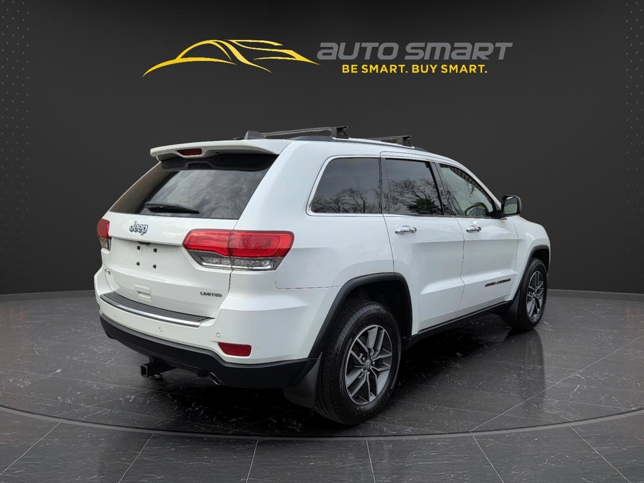 Used 2018 Jeep Grand Cherokee Limited AWD/4WD image 5