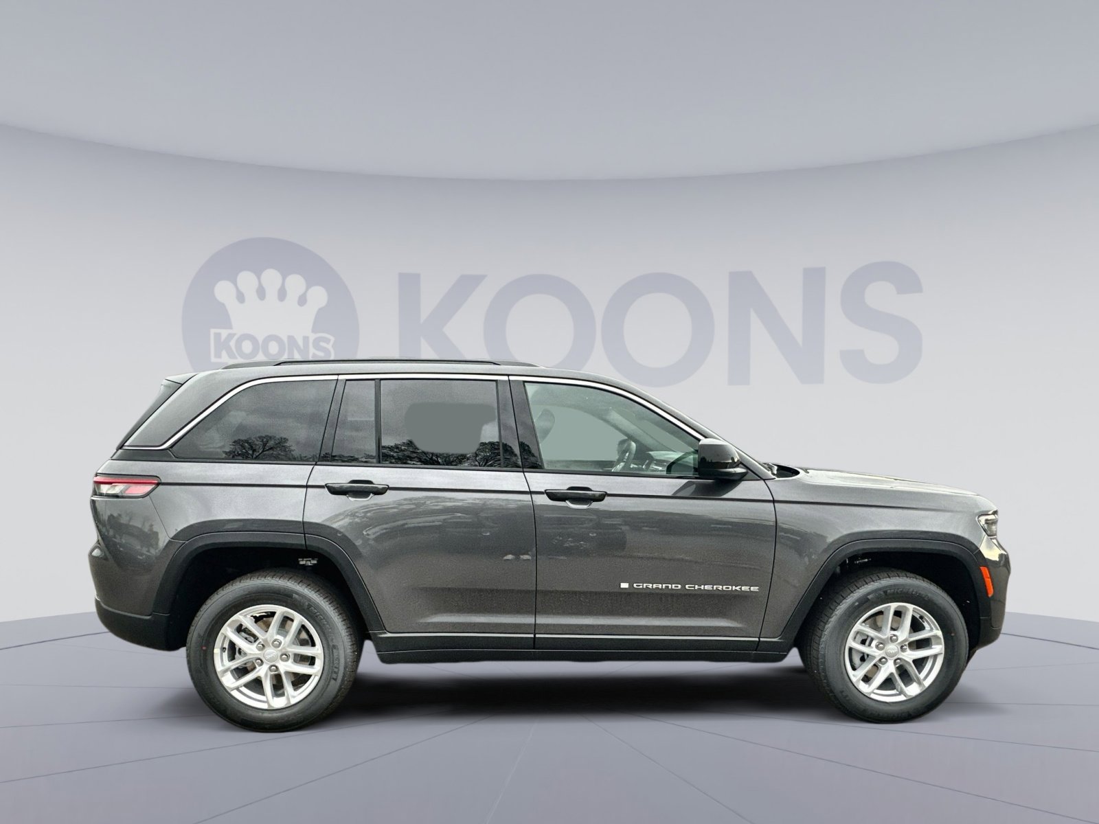 New 2025 Jeep Grand Cherokee Laredo X w/ Luxury Tech Group I image 8