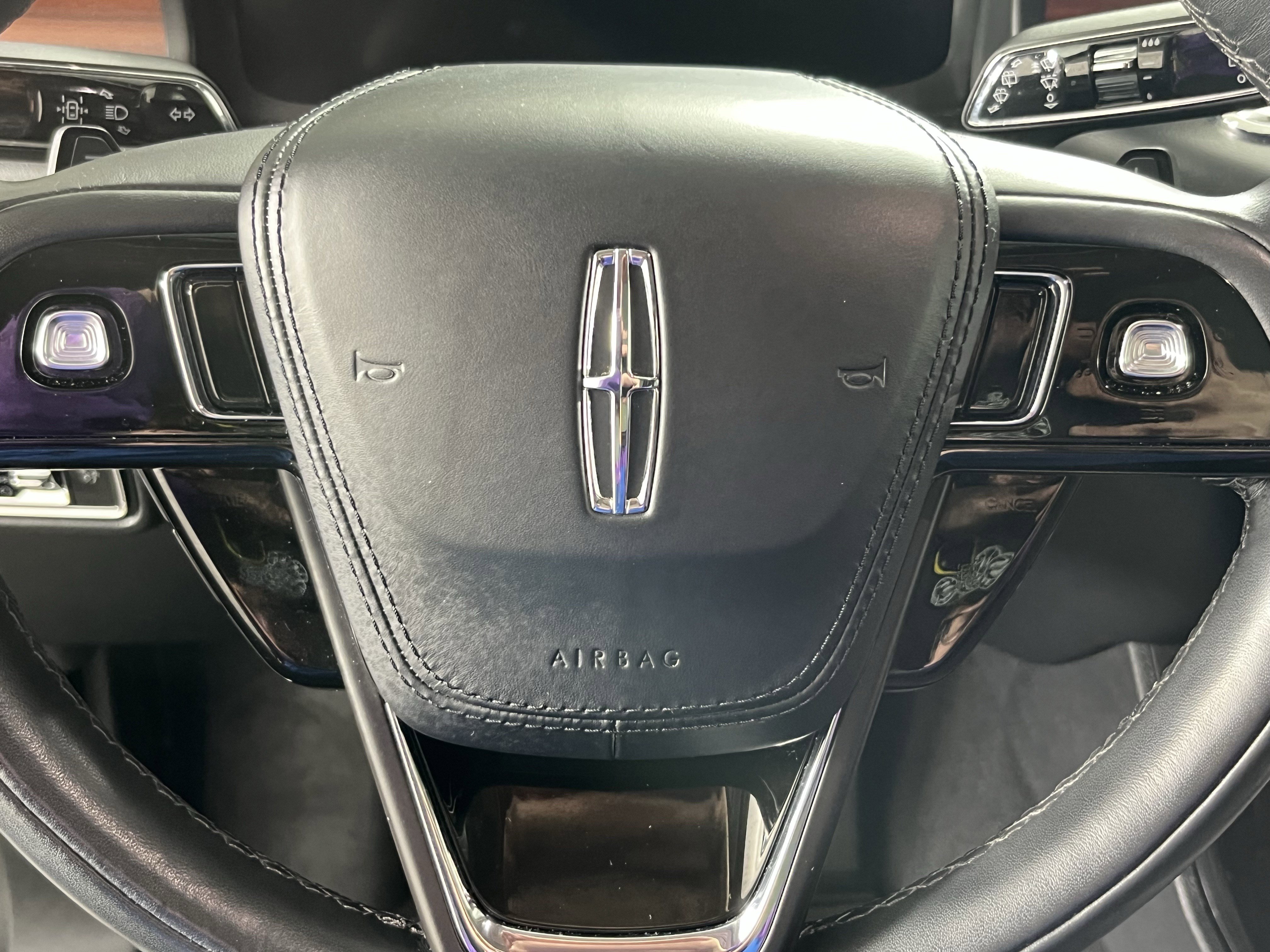 Used 2022 Lincoln Aviator Reserve w/ Equipment Group 201A image 17