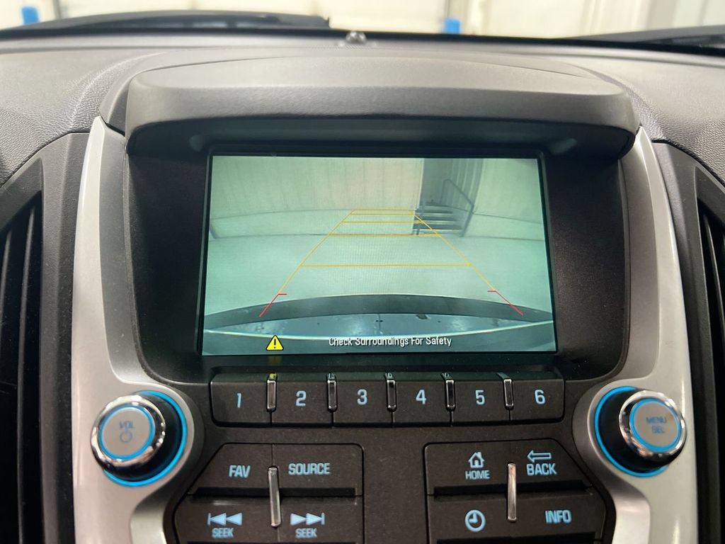 Used 2017 Chevrolet Equinox LT FWD image 15