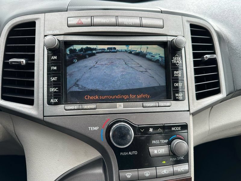 Used 2011 Toyota Venza w/ Comfort Pkg FWD image 17