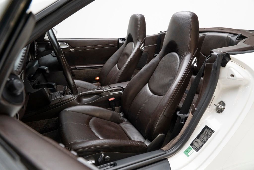 Used 2006 Porsche 911 Carrera image 3
