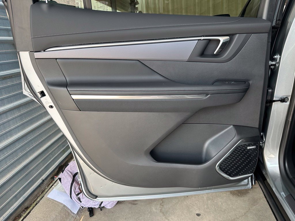 New 2026 Buick Enclave Sport Touring w/ Power Package FWD image 28