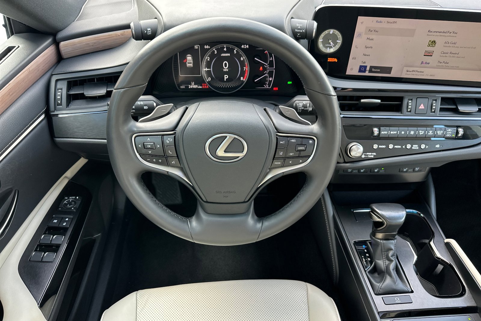 Used 2023 Lexus ES 350 w/ Premium Package FWD image 13