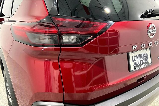 Used 2021 Nissan Rogue SV image 41