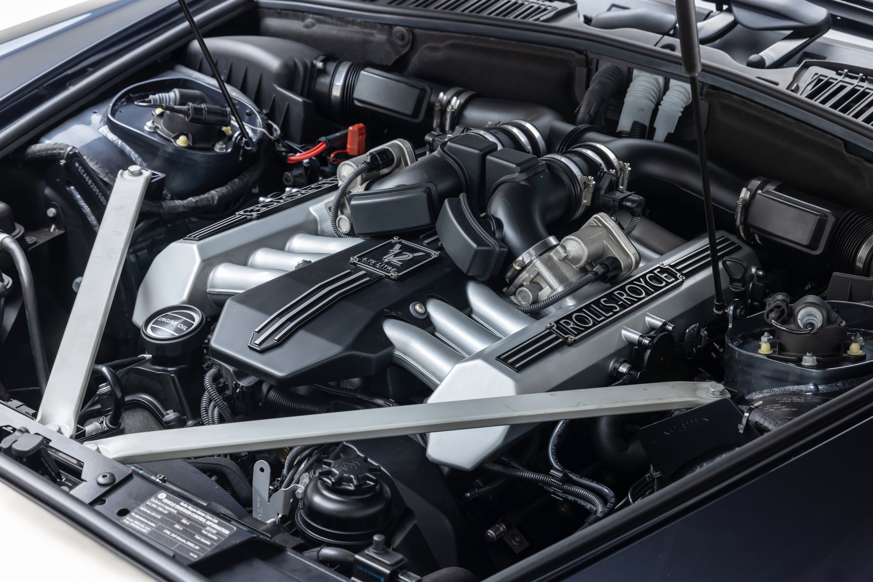 Used 2013 Rolls-Royce Phantom Drophead Coupe image 39