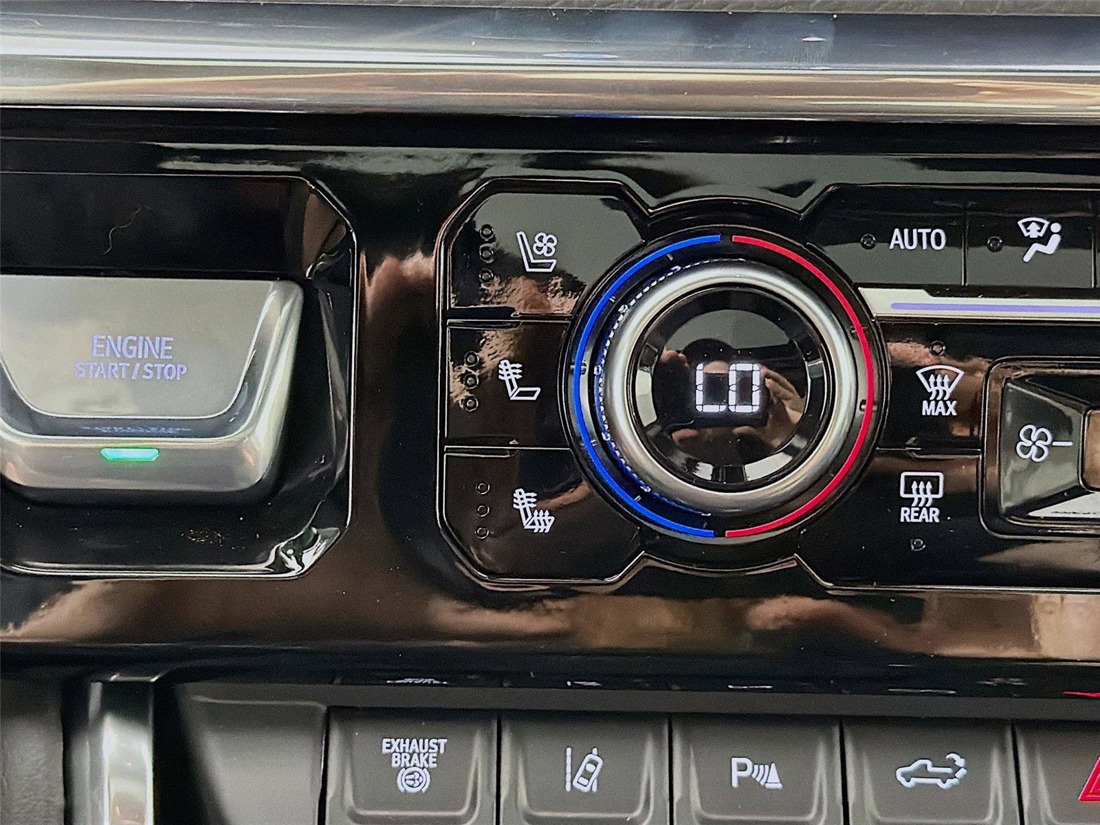 New 2026 GMC Sierra 3500 Denali w/ Denali Reserve Package image 23