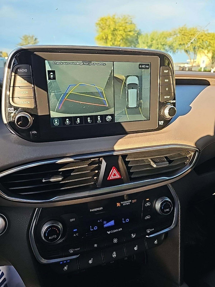 Used 2019 Hyundai Santa Fe AWD image 19