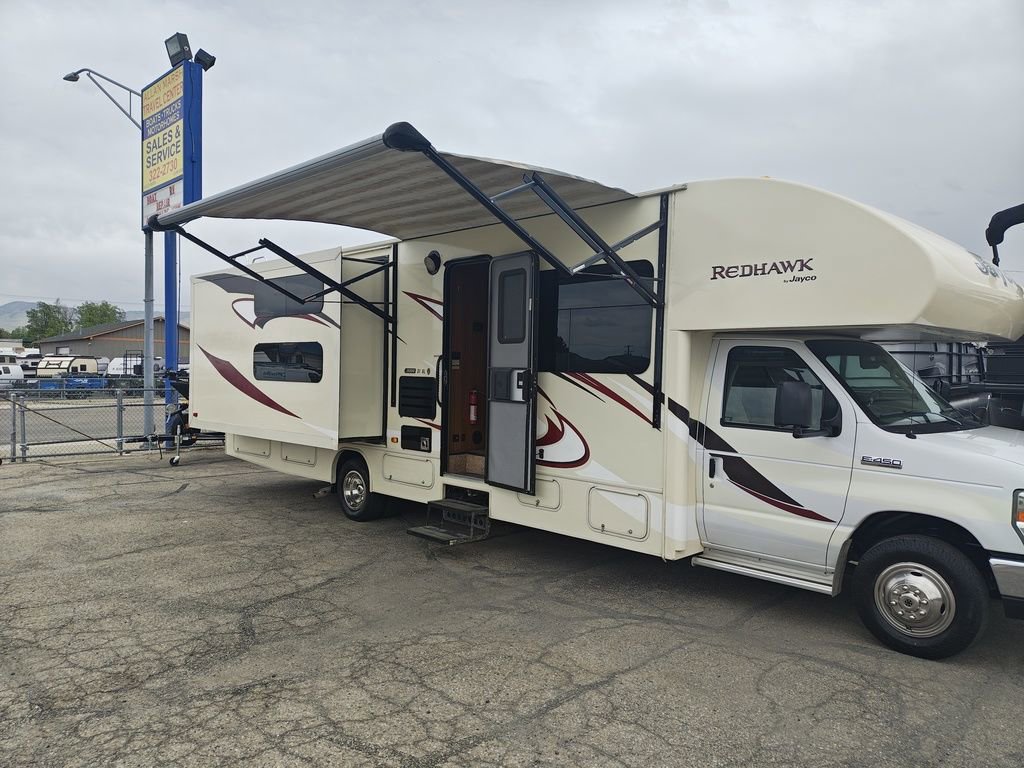 Used 2016 Ford E-450 and Econoline 450 Super Duty w/ Motorhome Prep Package image 30